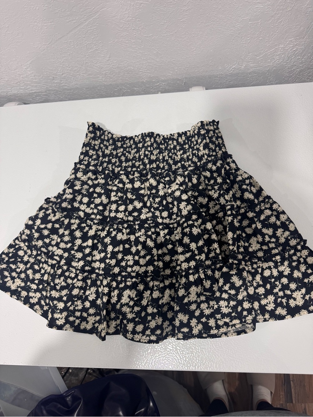 Women’s Pink Lily skirt size S